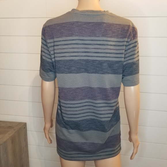 Perry Ellis | V-Neck Shirt - Picture 2 of 6